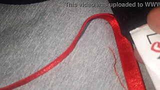 现场#6 视频: I wear my friend’s red lingerie and I masturbate...