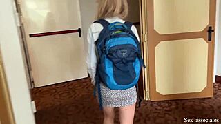 现场#1 视频: Stepson and stepmom indulge in steamy shower and f...