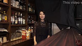 现场#10 视频: Beautiful Japanese girlfriend's big tits on displa...
