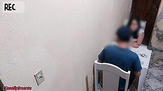 现场#5 视频: Young people took shelter in a bar I owned and one...