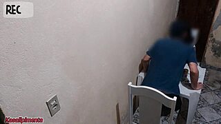 现场#8 视频: Young people took shelter in a bar I owned and one...