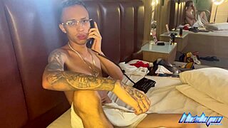 现场#6 视频: Gay amateur skinny twink gets bred at home