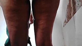 现场#5 视频: Amateur girlfriend Bianca takes a bath and shows o...