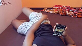 现场#3 视频: My step-sister visits my house and we have fun