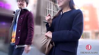 现场#1 视频: Friends and colleagues of both genders having sex ...